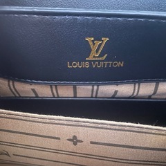 【定番商品】 VUITTON ヴィトン　ビトン　LV カプシーヌの画像