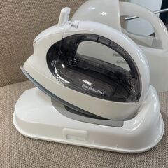コードレスアイロン　No.2271　Panasonic　2021年製　NI-CL312　【リサイクルショップどりーむ荒田店】の画像