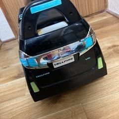 子供用　ベルファイア　足けり　車の画像