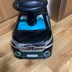 子供用　ベルファイア　足けり　車の画像