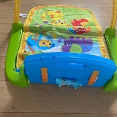 赤ちゃんキックしてメロディーが流れる！ドレミ〜もキックで流れます。の画像
