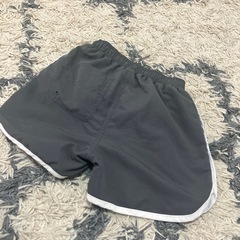 【募集中】バースデー　水陸両用パンツ　チャコールグレー　130センチの画像