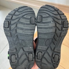 多分16センチくらいのサンダルの画像
