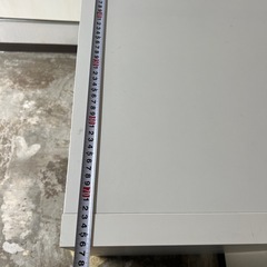 白い棚の画像
