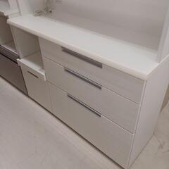 【ドリーム尾浜店】3枚扉オープンボード　ニトリ　WH　※通電〇　※多少の汚れあり　※キズ、スレあり 高さ(H)200.5cm× 幅(W)120cm× 奥行(D)42.5cmの画像