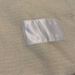新品未使用　EDWARD BROWN フリンジ付きストール ホワイトの画像