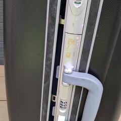 鍵無し　スーツケースの画像