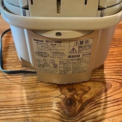 炊飯器　10号炊きの画像