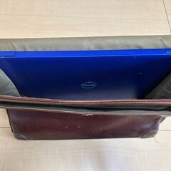 お洒落なビジネスマンにおすすめ！本革のビジネスバッグ、15.6インチのノートPCも楽々に入りますの画像