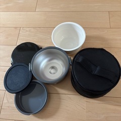 お弁当箱の画像