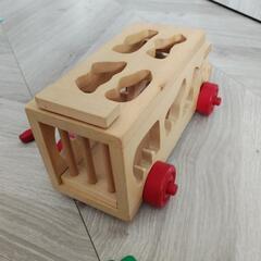 知育玩具　型はめ積木の画像