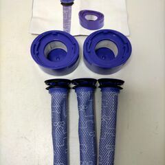 Dyson V8 Slim Fluffy クリーナー付属品のみ　250904-6Tの画像