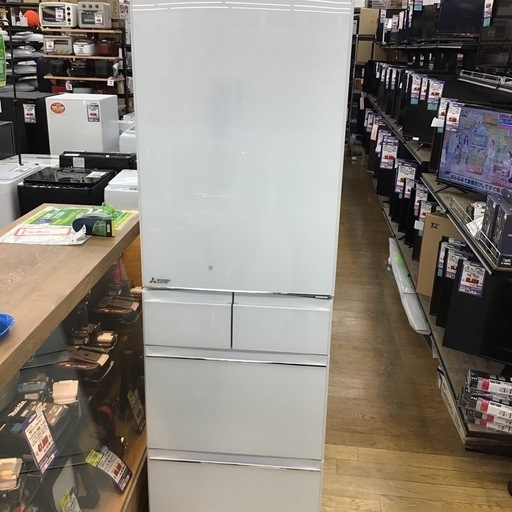 #I-24【ご来店頂ける方限定】MITUBISHIの5ドア冷凍冷蔵庫です