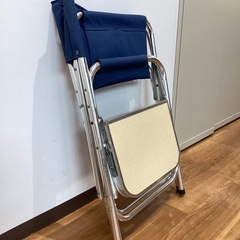 ディレクターチェア　テーブル付き【町田市再生家具】0904の画像