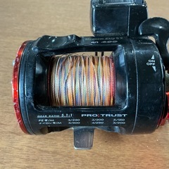 釣り好きの方に注目の商品🎣 カウンター付き両軸リール Magnum Ship SX 船 400 船釣り タコ釣り 石鯛釣り 汚れ・傷アリ💦 GEAR RATIO 5.1:1 黒 赤の画像