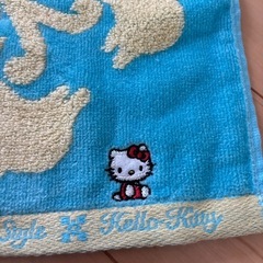 キティーちゃん大判ハンドタオルの画像