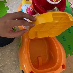 アンパンマン　車の画像
