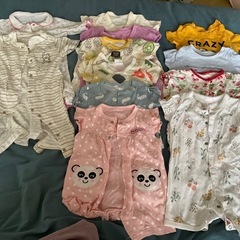 赤ちゃん服の画像