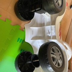車のおもちゃ　乗るおもちゃの画像