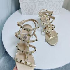 Valentino/(細ヒールサンダル)スタッズシリーズの画像