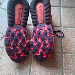 NIKE AIRＭＡＸ　２７０の画像