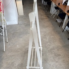 【無料】木製ハンガー
ラックの画像