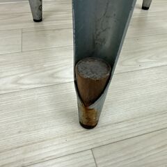 ≪値下げ相談OK≫クラッシュゲート シルバー　スタッキングチェア　の画像