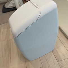 アップリカ　おむつゴミ箱の画像