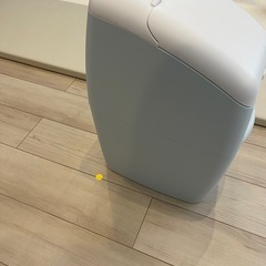 アップリカ　おむつゴミ箱の画像