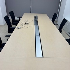 【幅432奥行き133高さ70】【椅子もセット】オフィス　会議用　テーブル　現地引き取りであればお値引き可能です！バラして搬出可能！の画像