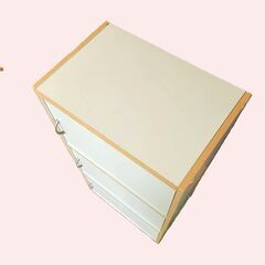 【無料】3段ラック、収納棚の画像