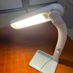 照明ライト
の画像