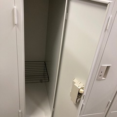 8人用ロッカー カギ有 中古の画像