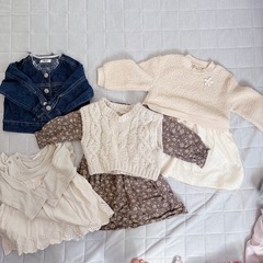 ベビー服　80〜90サイズ　女の子の画像