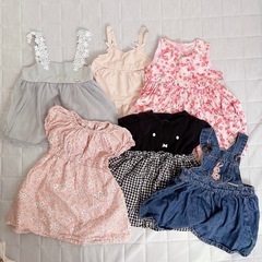 ベビー服　80〜90サイズ　女の子の画像