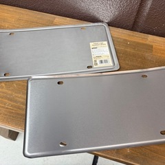スチールサイン ナンバープレート インテリアの画像