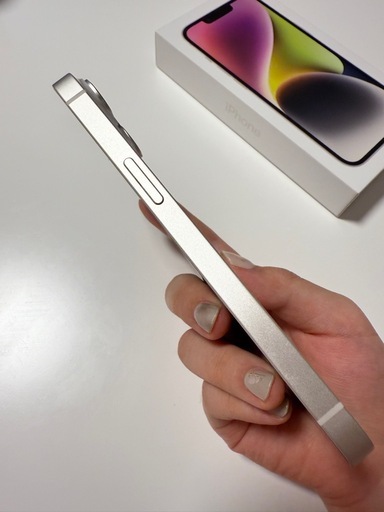 iPhone 14 256GB ホワイト　スターライト 本体　