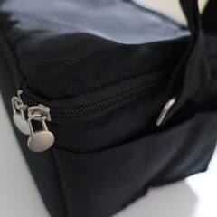 ショルダー調節付き＆ポケット付き保温・保冷兼用バッグ新品の画像