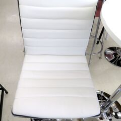 北海道 千歳市/恵庭市 近郊配送 カウンターテーブルセット カウンターチェア ホワイト 店頭でのお受渡し大歓迎の画像