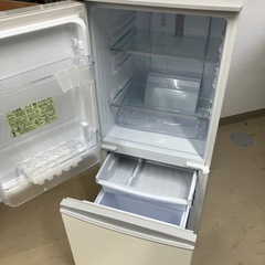 【配送無料】SHARP ノンフロン冷凍冷蔵庫 SJ-14E6-KW 5223の画像