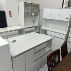 スリムな横幅80cmレンジボード ✨他にもキッチン収納あります♪の画像