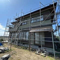 春日井、守山近辺、研修期間1ヶ月～6ヶ月(個人差あり、日当13000円)修了後日当15000円(手元作業出来るぐらい)経験者は勿論15000以上！入社祝い金10万円(研修期間修了後)足場職人募集！見習い歓迎！日給13000円～20000円 月37.5万円～50万円＋α 会社の成長に伴いそれ以上も可能と考えています。送迎可 未経験者歓迎！ やりじまいあり！足場屋さんの中では超絶楽な工程です！免許あるけど車無い方は社用車貸出有りの画像