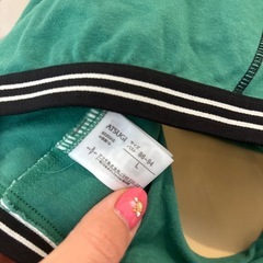 スポーツのレディース服の画像