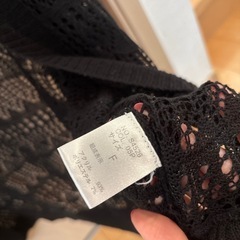 レースカーディガンレディース服の画像