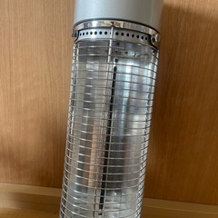 【早めの冬支度】カーボンヒーターの画像