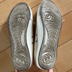 無印良品疲れにくい撥水スニーカー　ベージュ24.5cmの画像