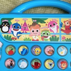 Pinkfong アルファベット バス サウンドブックの画像