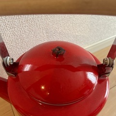 難あり赤色【やかん】の画像