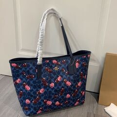 [コーチ] city tote トートバッグ cherry print ショルダーバッグ cit3 斜めがけバッグの画像