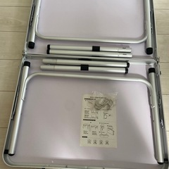 折り畳みテーブル
の画像